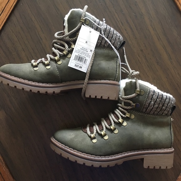 Mossimo Green / Bettyann Boots * NWT* - Picture 3 of 3